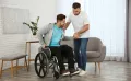 Optez pour la location de votre fauteuil roulant et lit médicalisé en période de convalescence à domicile