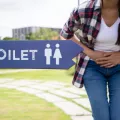 Conseils pour gérer l’incontinence urinaire en voyage