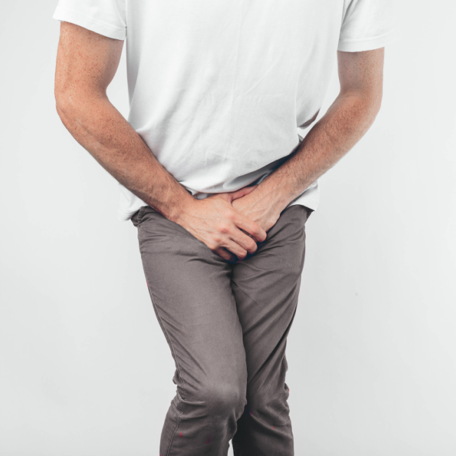 Comprendre l'incontinence urinaire chez les hommes : Causes, Symptômes et Solutions Comprendre l'incontinence urinaire chez les hommes : Causes, Symptômes et Solutions