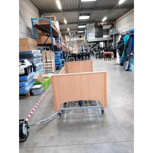 Liège - Lit médicalisé électrique – Modèle classique 90x200 cm – Seconde main Liège - Lit médicalisé électrique – Modèle classique 90x200 cm – Seconde main